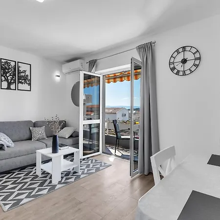 Mediterranean Living شقة *